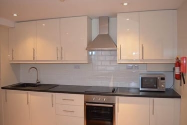 2 bed flat, Forth Place, Newcastle Upon Tyne, Newcastle, NE14ES - Image 3